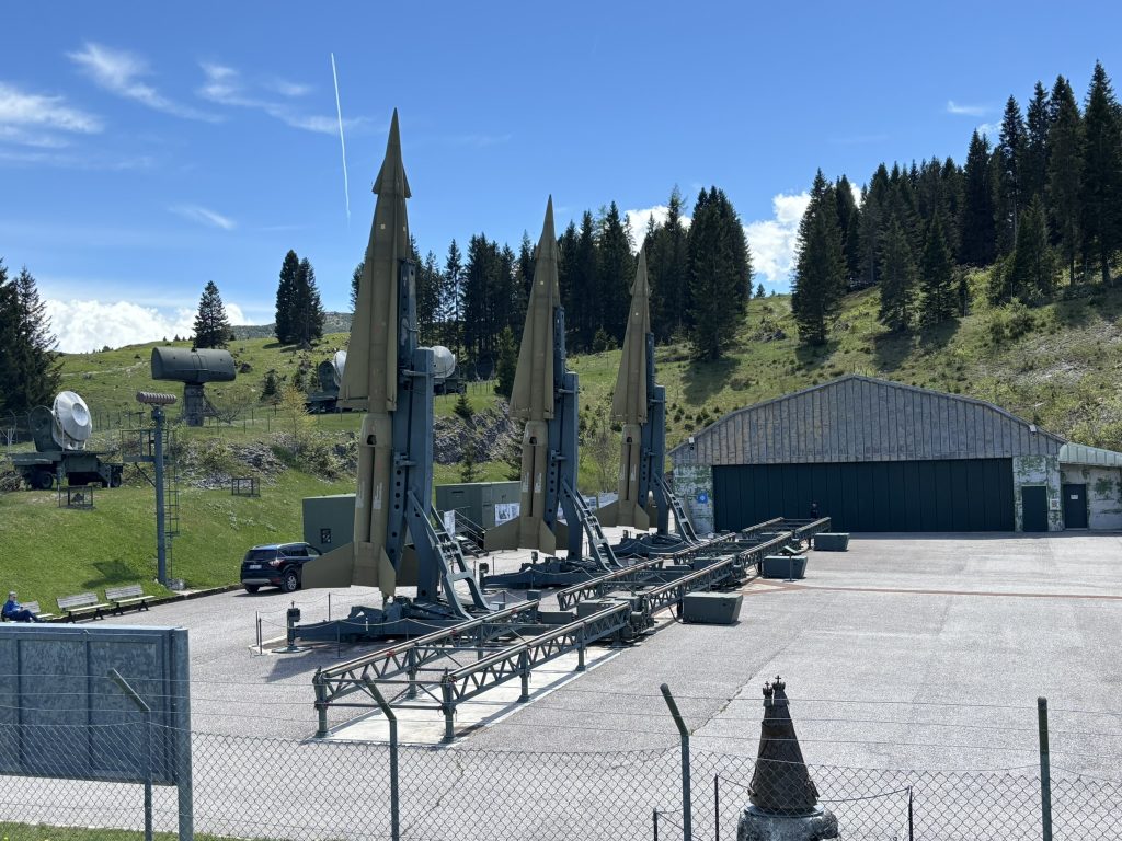 Base Tuono
