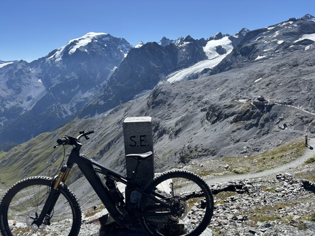 Dreisprachenspitze 2843 m