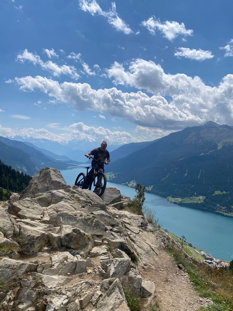 26b6a8c9-e445-4ef0-abad-7a3f372cf230