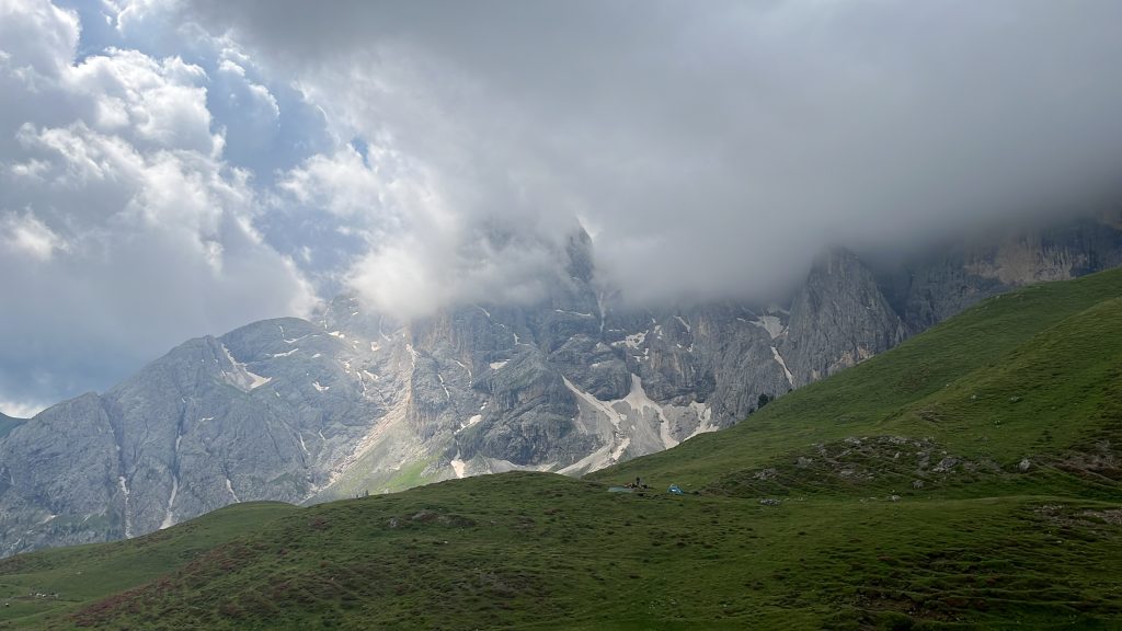 DCBE6A02-692F-41F3-99E4-7B991E728B6B